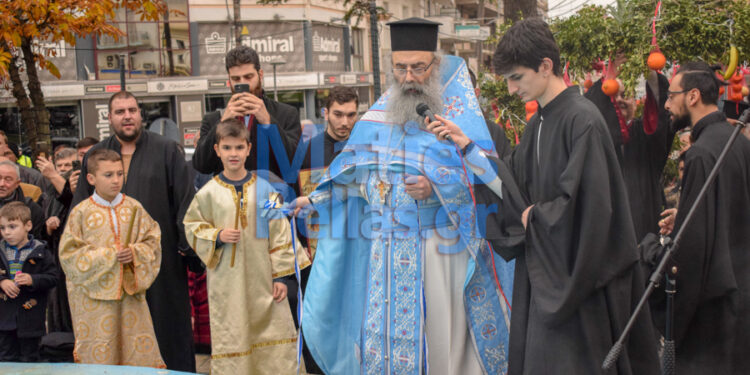 Με λαμπρότητα εορτάστηκαν τα Θεοφάνια στα Γιαννιτσά